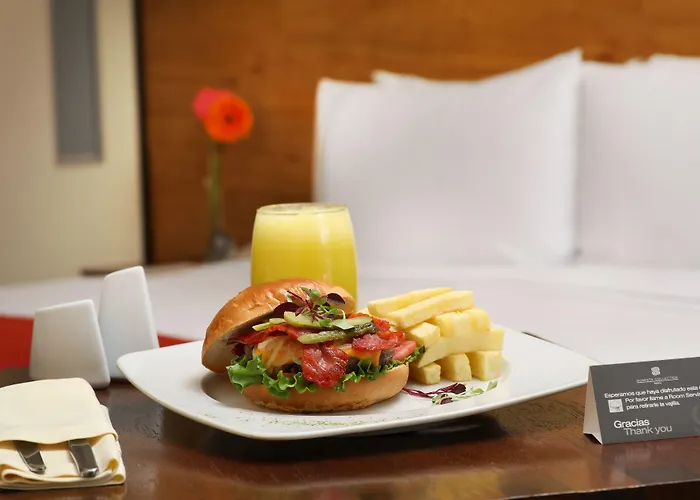 Sonesta Hotel 4*